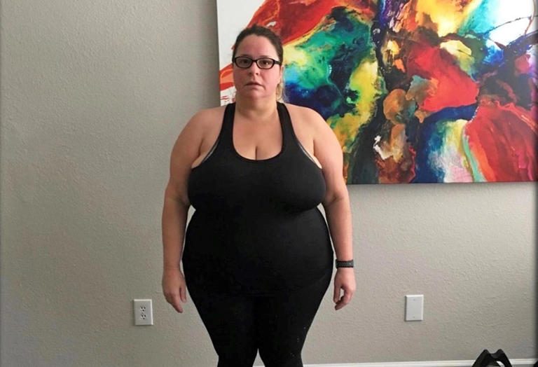 Woman sheds 150 pounds and ditches 20 medications: 'From Darkness to Living My Best Life'